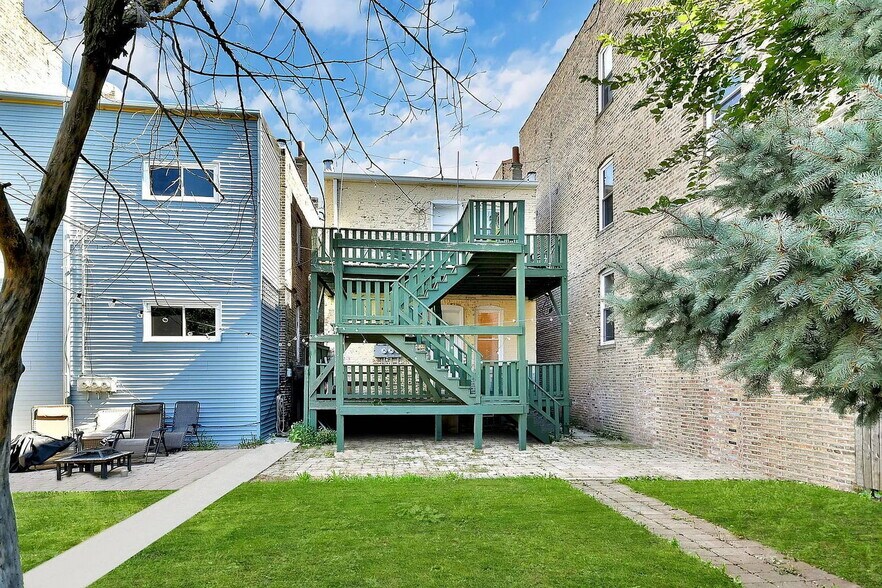 Building Photo - 1316 N Artesian Ave