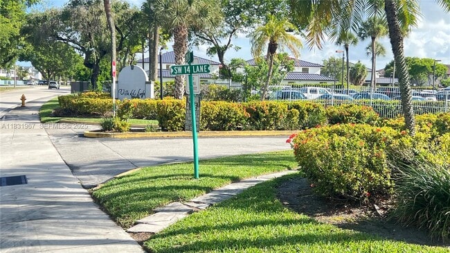 Building Photo - 12219 SW 14th Ln