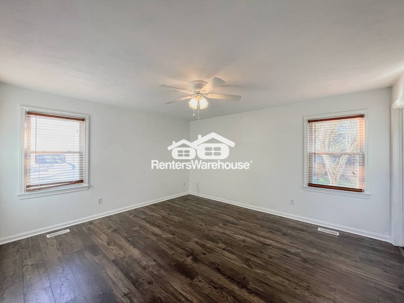 Building Photo - 411 Linkenborough Dr