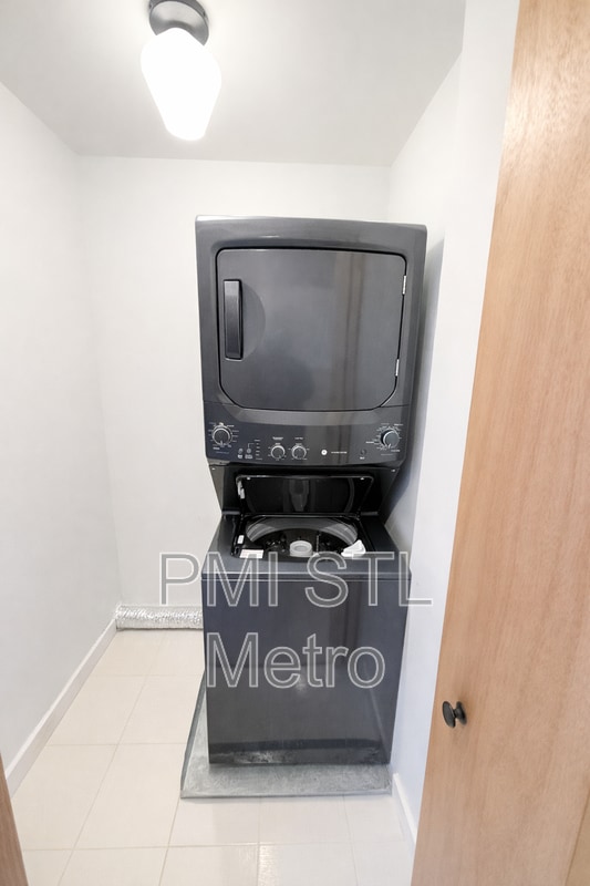 Building Photo - 7301 Tulane Ave