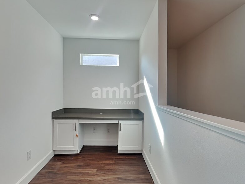 Building Photo - 2710 Hot Cider Ave