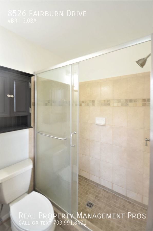 Building Photo - 8526 Fairburn Dr