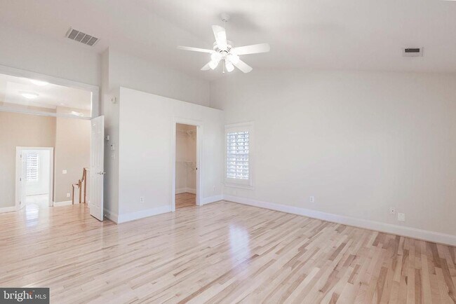 Building Photo - 2303 Sawtooth Oak Ct