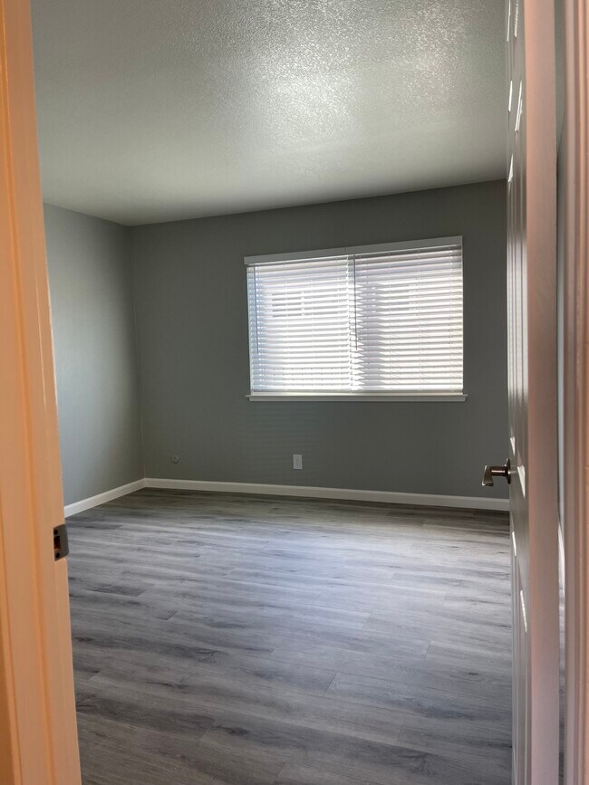 Building Photo - 142 Santa Lucia Ave