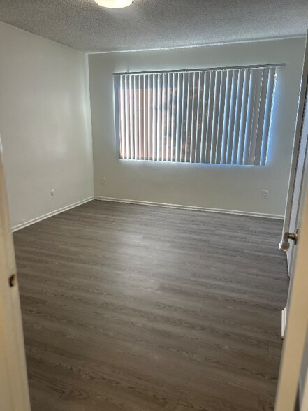 Building Photo - 10200 De Soto Ave