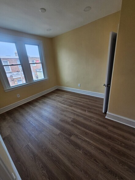 Building Photo - 2126 S Norwood St