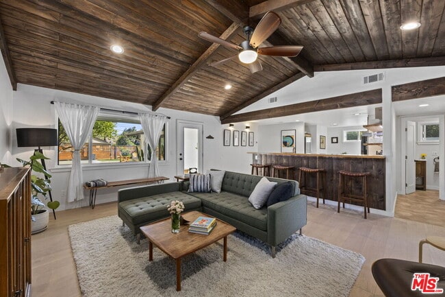 Building Photo - 251 N Encinal Ave