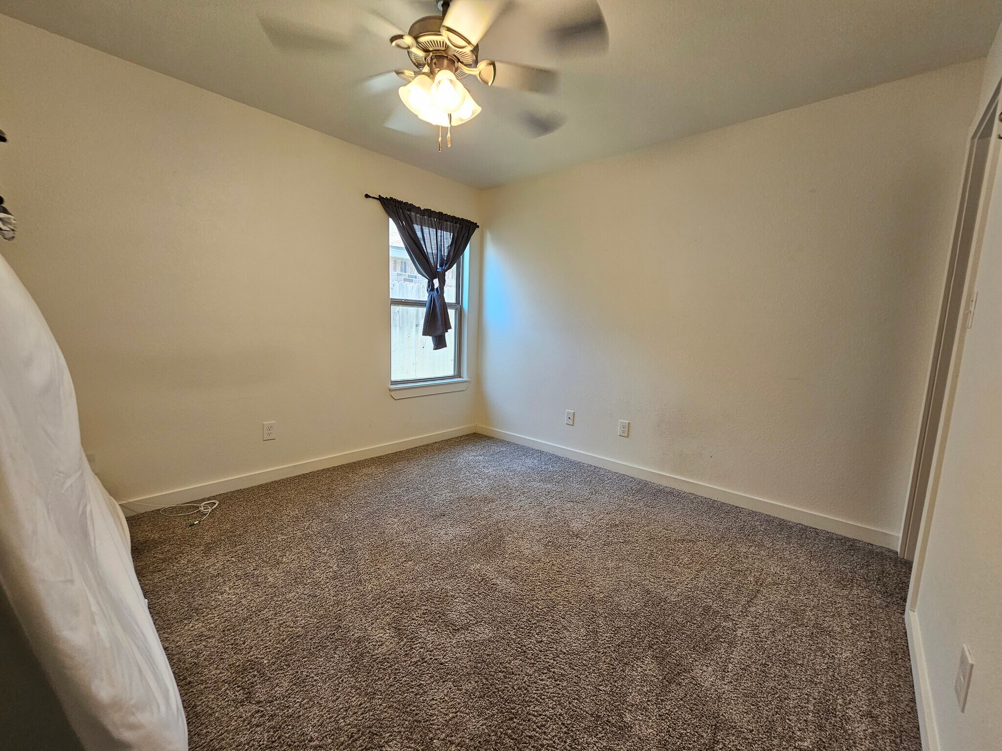 Building Photo - 1710 100th St