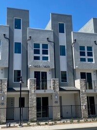 Building Photo - 1411 W Cara Dr