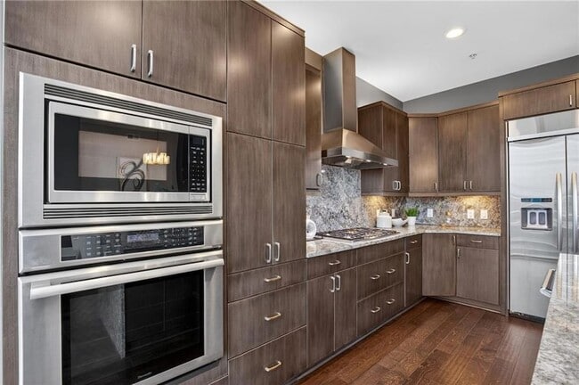 Building Photo - 1065 Peachtree St NE