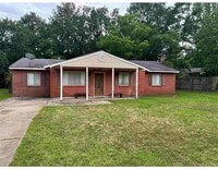 Building Photo - Charming 3 Bedroom 2 Bath in Berkshire Hills