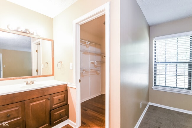 Building Photo - 6854 Scotia Ct