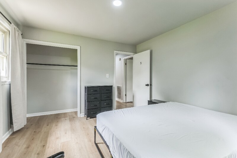 Building Photo - 2265 Wildwood Dr