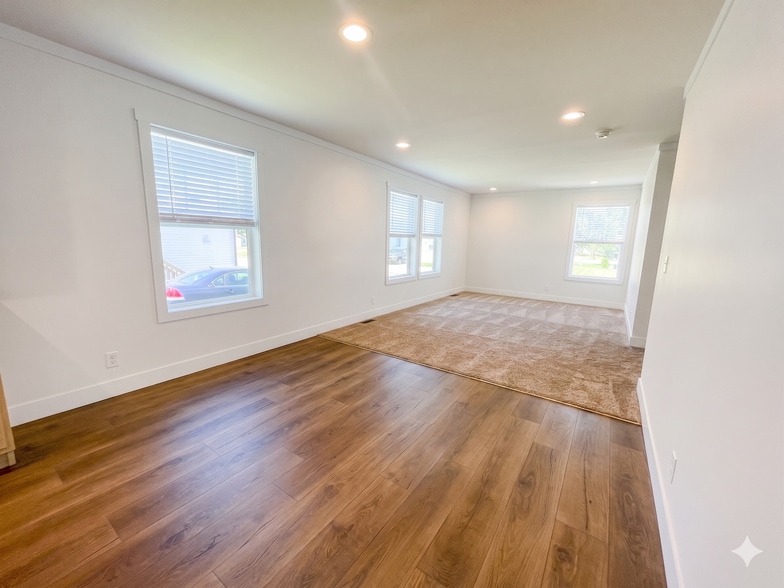 Building Photo - 30 Bellwood Dr
