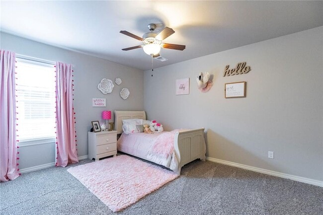 Building Photo - Stunning new home + 4 bedrooms + 3 bathroo...