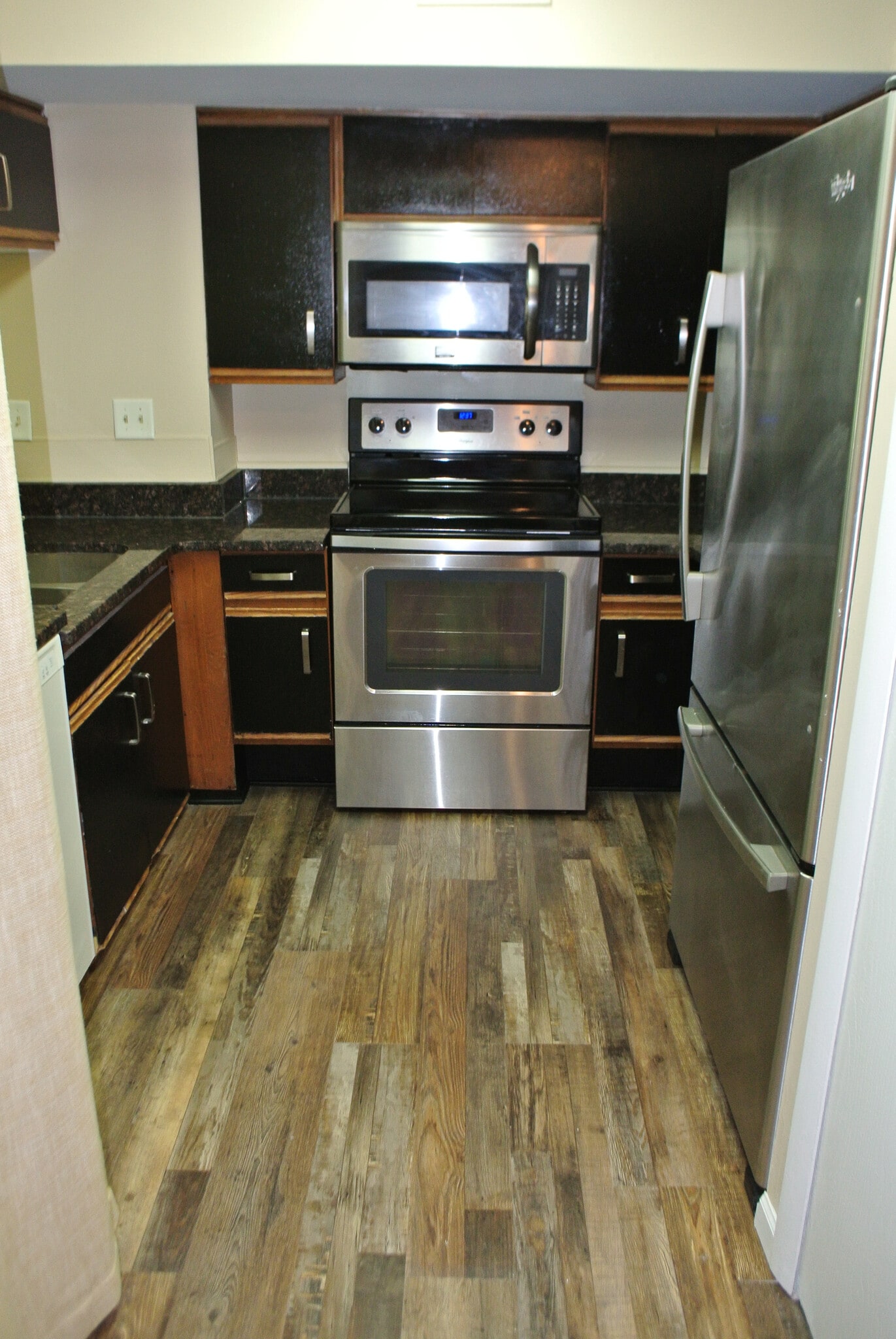 Building Photo - 225 Briarcrest Dr