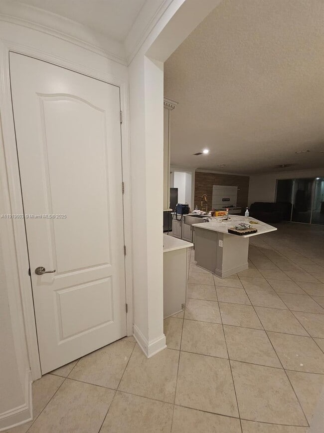 Building Photo - 174 Antilles Rd