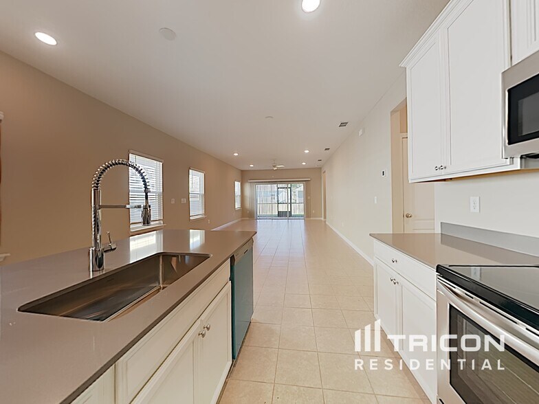 Building Photo - 6498 Longleaf Branch Dr