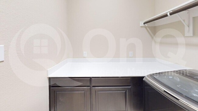 Building Photo - 1108 Horsetail Dr