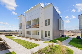 Building Photo - 104 Canvasback Dr