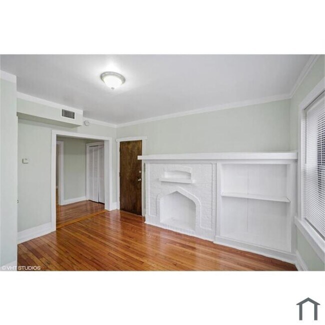 Primary Photo - 7759 S Aberdeen St