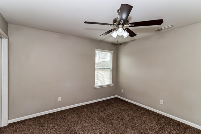 Building Photo - 11519 McDunkeld Dr