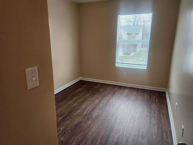 Building Photo - 1204 Topp Creek Dr