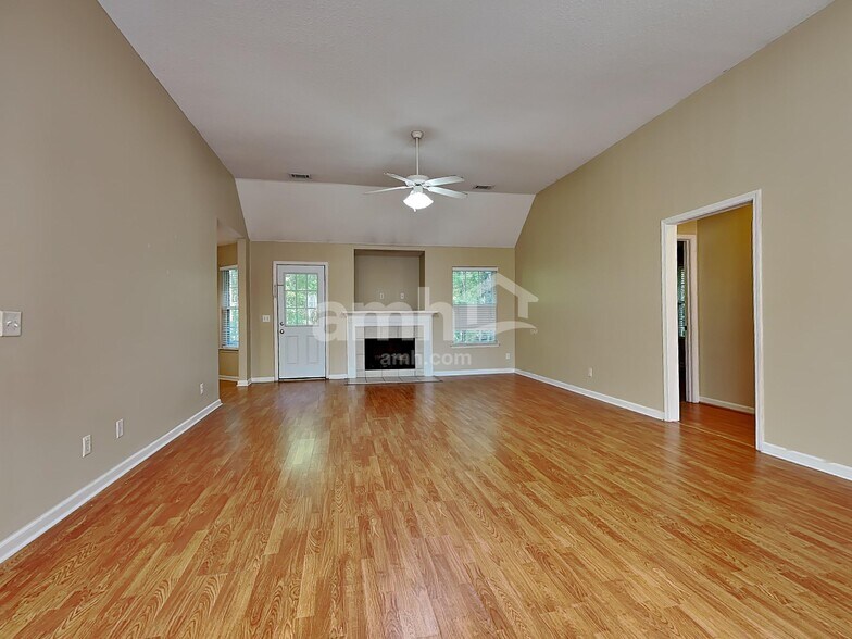 Building Photo - 509 Dresler Rd