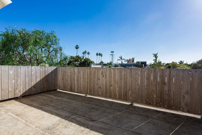Building Photo - Spacious Single Family Home in Imperial Beach