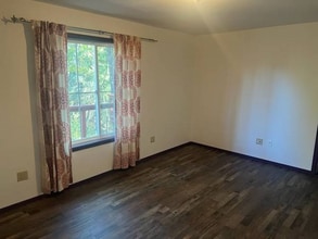 Building Photo - 4444 Rock Creek Rd