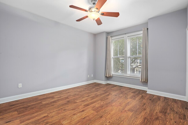 Building Photo - 1201 Dingle Rd