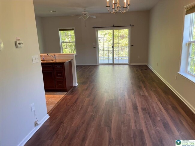 Building Photo - 1509 Crest Park Ct