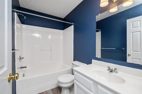 Building Photo - 137 Suter St