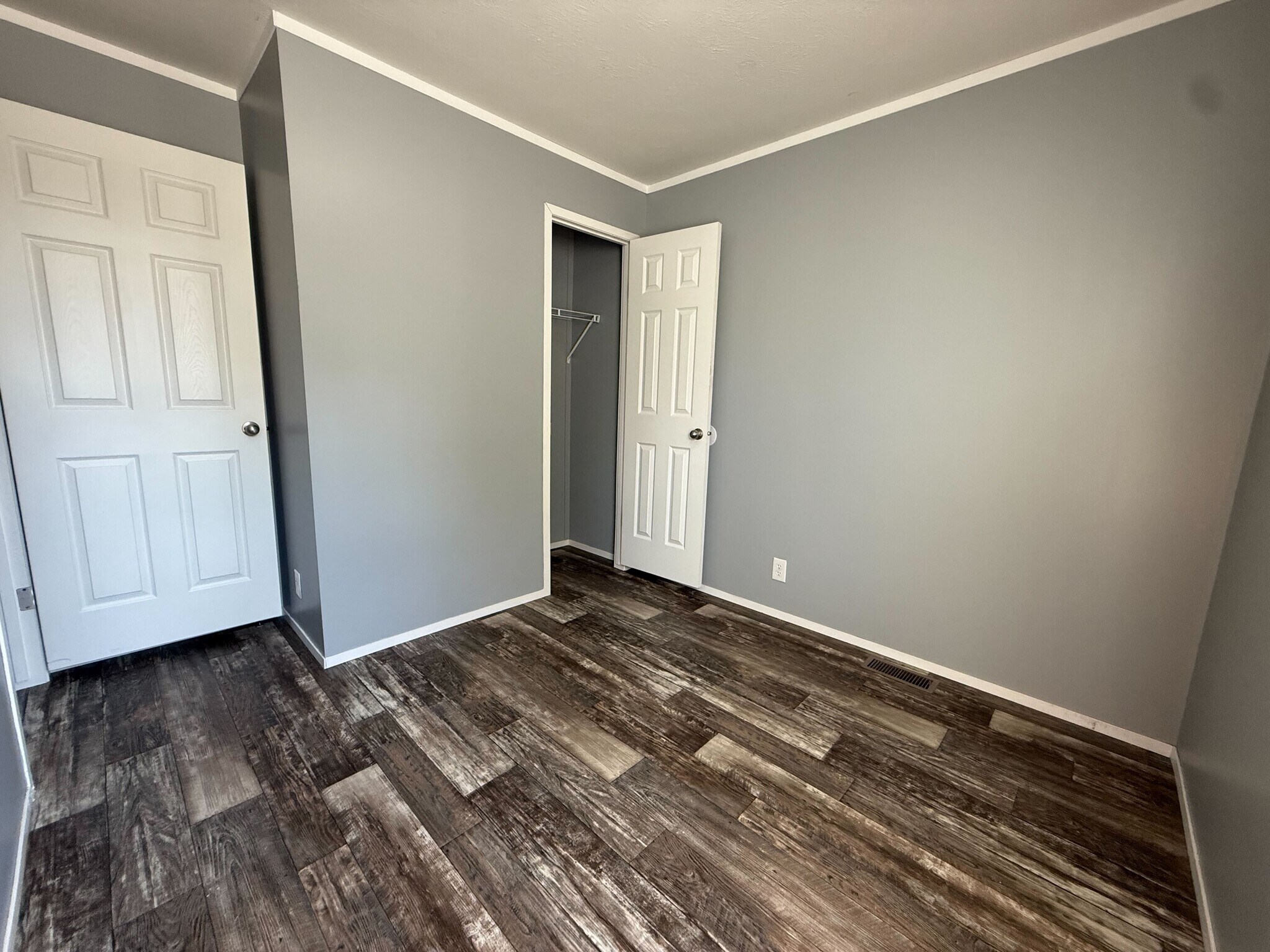 Building Photo - 11853 Cascade Cir