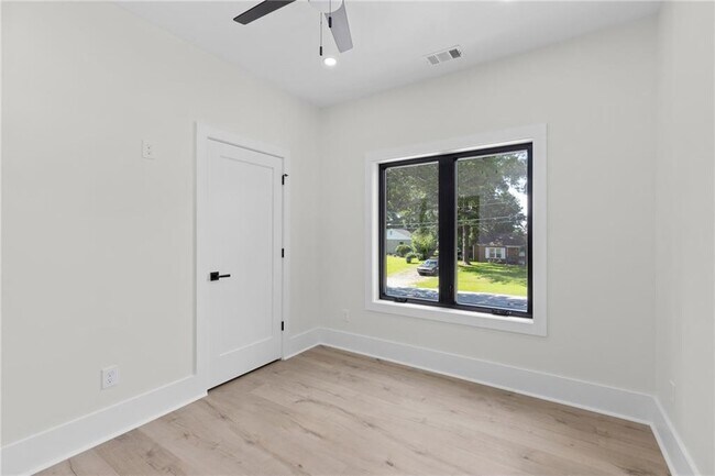 Building Photo - 2278 Tally Dr