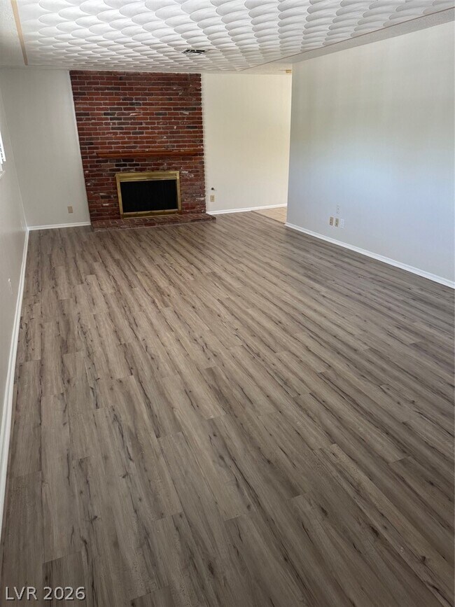 Building Photo - 2725 Colanthe Ave