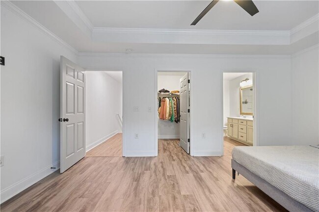 Building Photo - 4940 Parke Brook Dr