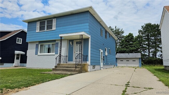 Primary Photo - 26 Wells Ave
