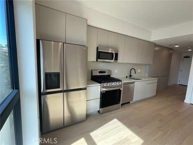 Building Photo - 904 S New Hampshire Ave