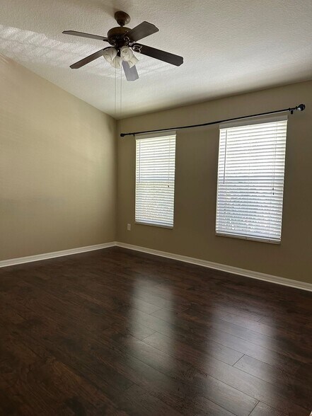 Building Photo - 12346 Country White Cir