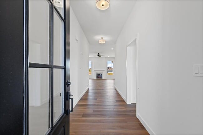 Building Photo - 2004 Stone Mountain Pkwy