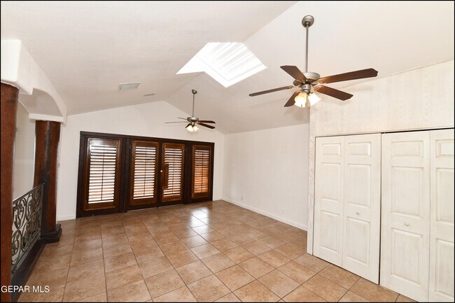 Building Photo - 7318 Corona Del Sol Dr