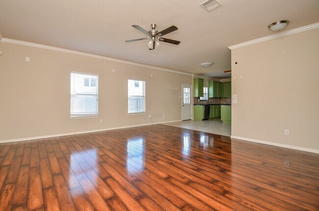 Building Photo - 407 Stream Mill Ln