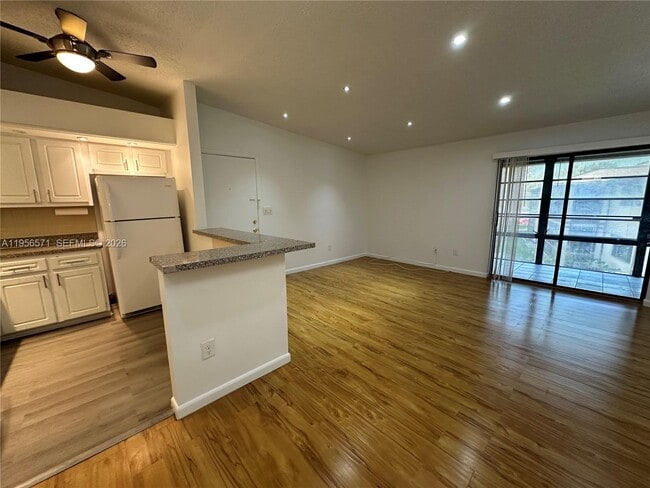 Building Photo - 9974 N Belfort Cir