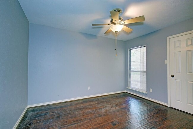 Building Photo - 17910 Navajo Trail Dr