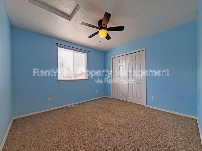 Building Photo - 8260 W Dulcimer St