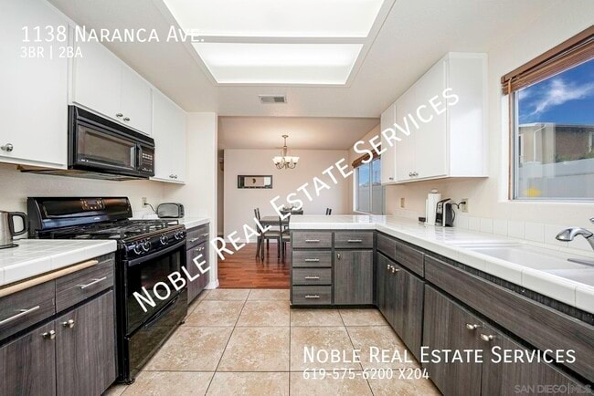 Building Photo - 1138 Naranca Ave