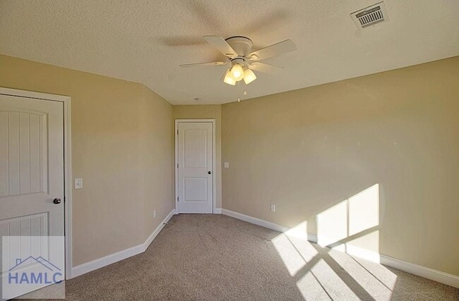 Building Photo - 326 Fairview Cir