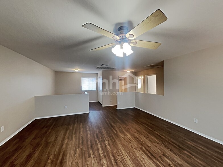 Building Photo - 11940 W Charter Oak Rd