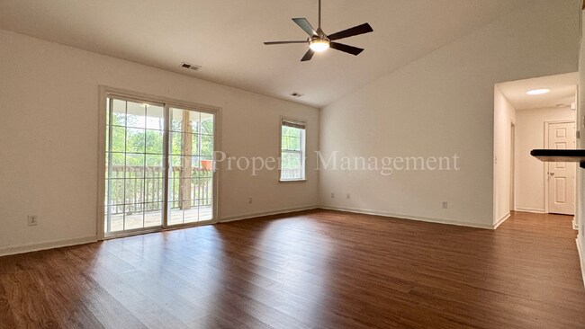 Building Photo - 3 BD//2 BA Condo / Tidal Oaks Community / 2nd Floor Unit / $1,500 per month / No Pets